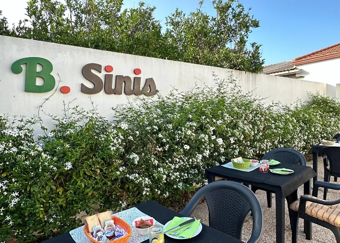 Panzió B. Sinis Càbras