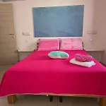 Oda ve Kahvaltı B. Sinis 3*