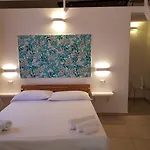 B. Sinis Oda ve Kahvaltı
