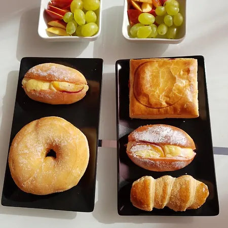 B. Sinis Bed and breakfast 4*