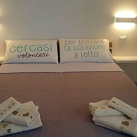 Nocleg ze śniadaniem B. Sinis 3*