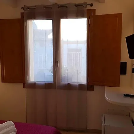 B. Sinis 3* Càbras
