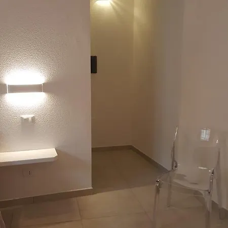 B. Sinis Bed & Breakfast Càbras